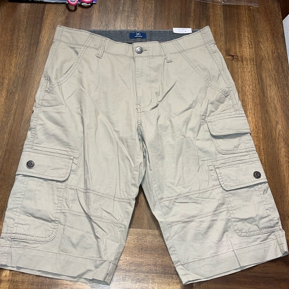 New khaki shorts size 32 - below the knee (george)